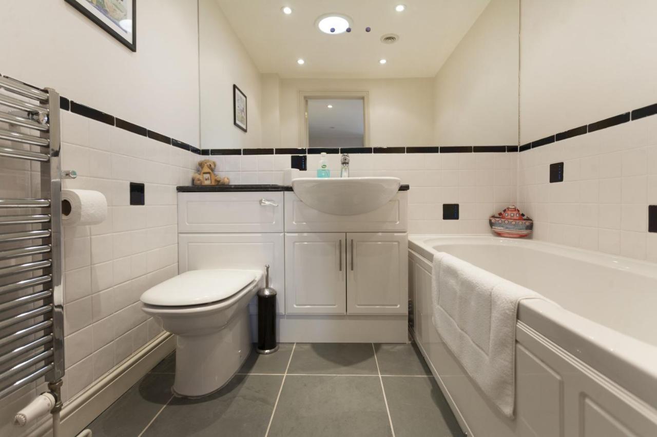 Legion Cottages Blakeney  Bagian luar foto